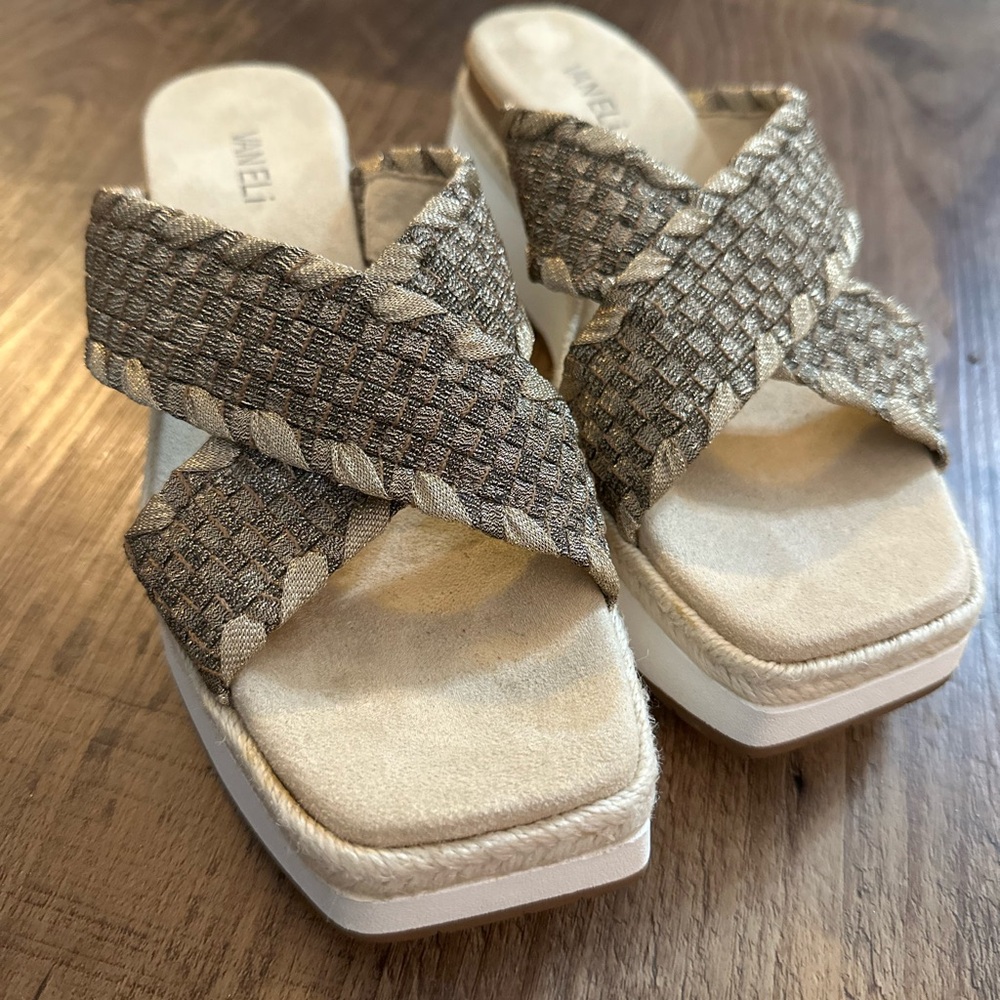 Women's Tan Wedge Sandals